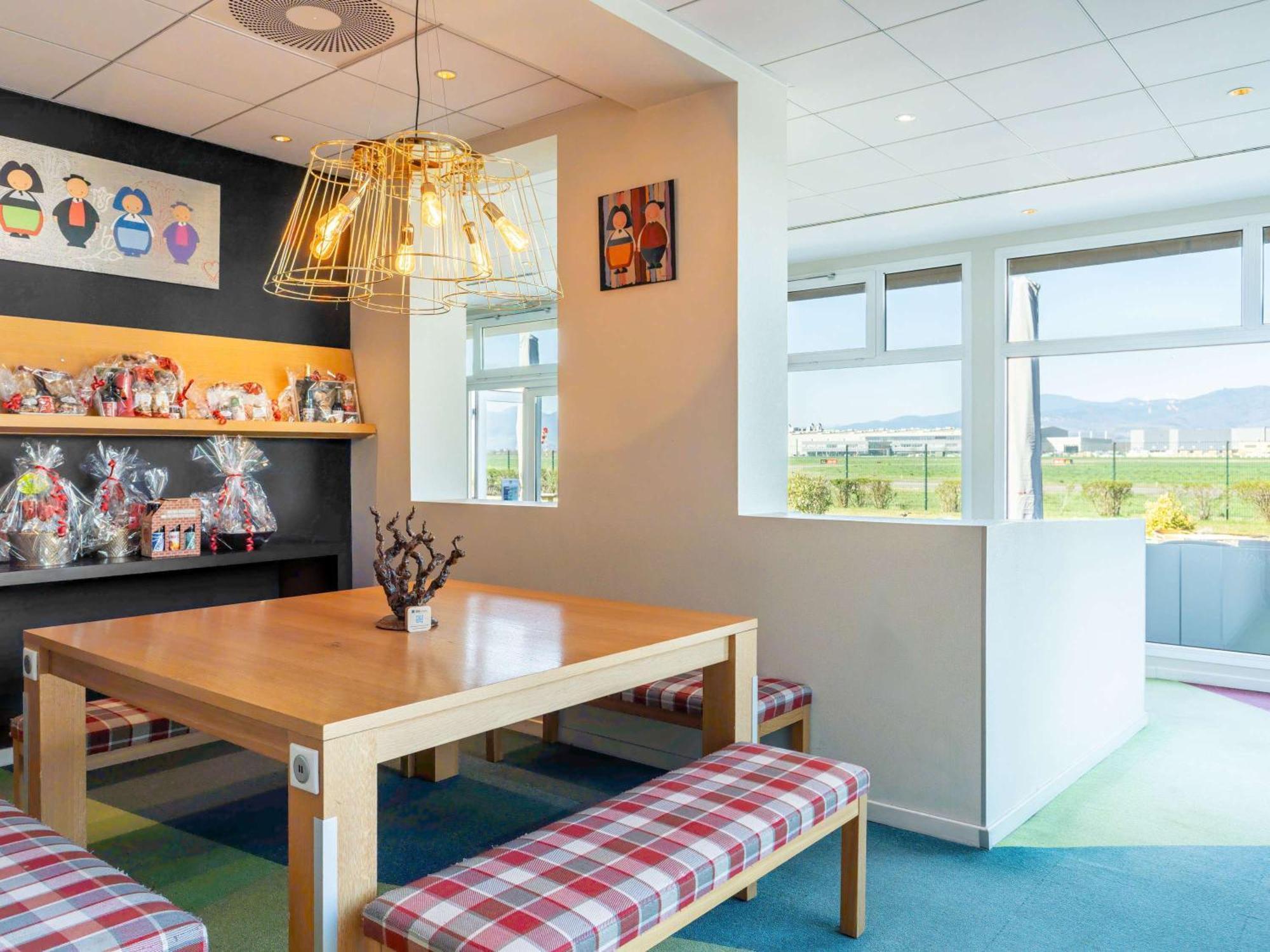 Ibis Styles Colmar Nord Hotell Exteriör bild